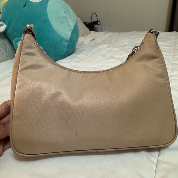 Prada Re-edition Nylon Crossbody bag, 2020, Desert beige color - Picture 4 of 13